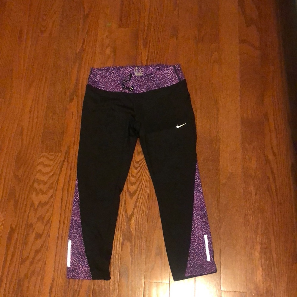 Cropped Nike leggings